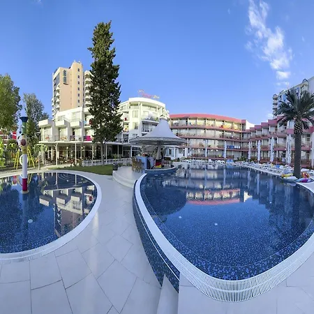 Flamingo 3* Sluneční pobřeží