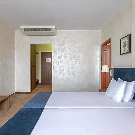 Hotel Flamingo 3*