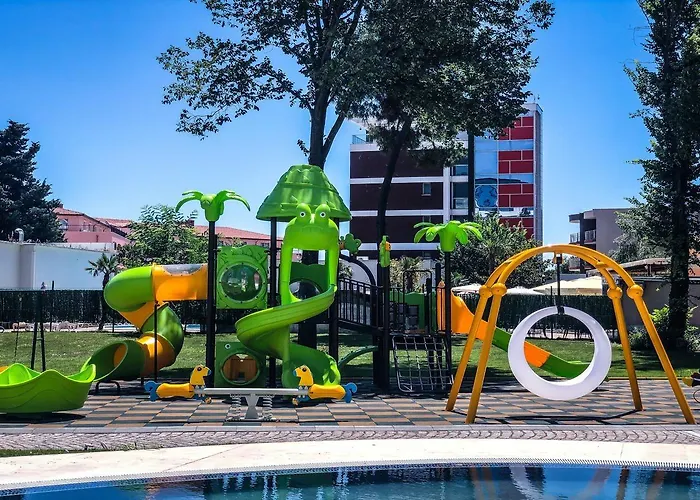 Готель Flamingo