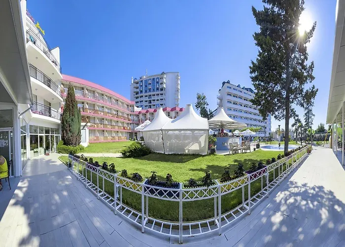 Flamingo 3* Slantschew brjag