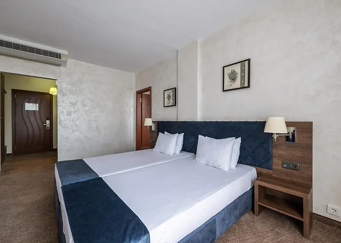 Flamingo Готель 3*