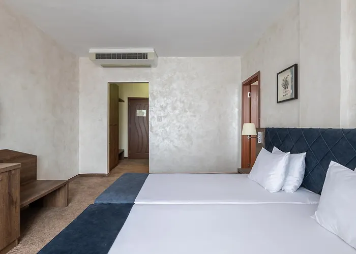 Готель Flamingo 3*